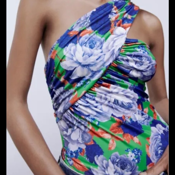 ZARA One Shoulder Ruched Stretch Bodysuit - Picture 1 of 2